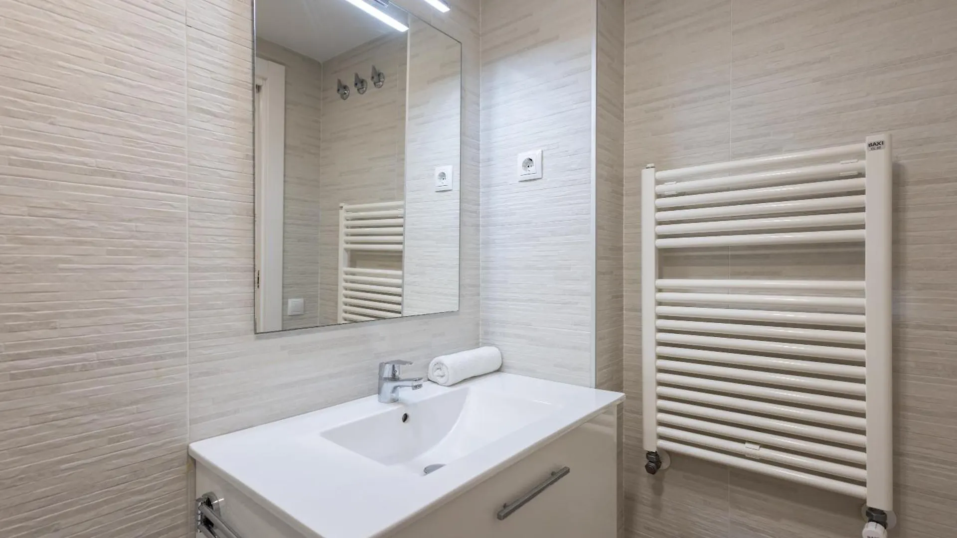 Stay U-Nique Apartments Fabra I Puig Barcelona